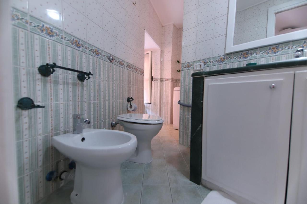 Casa In Piazza Apartment Наполи Екстериор снимка